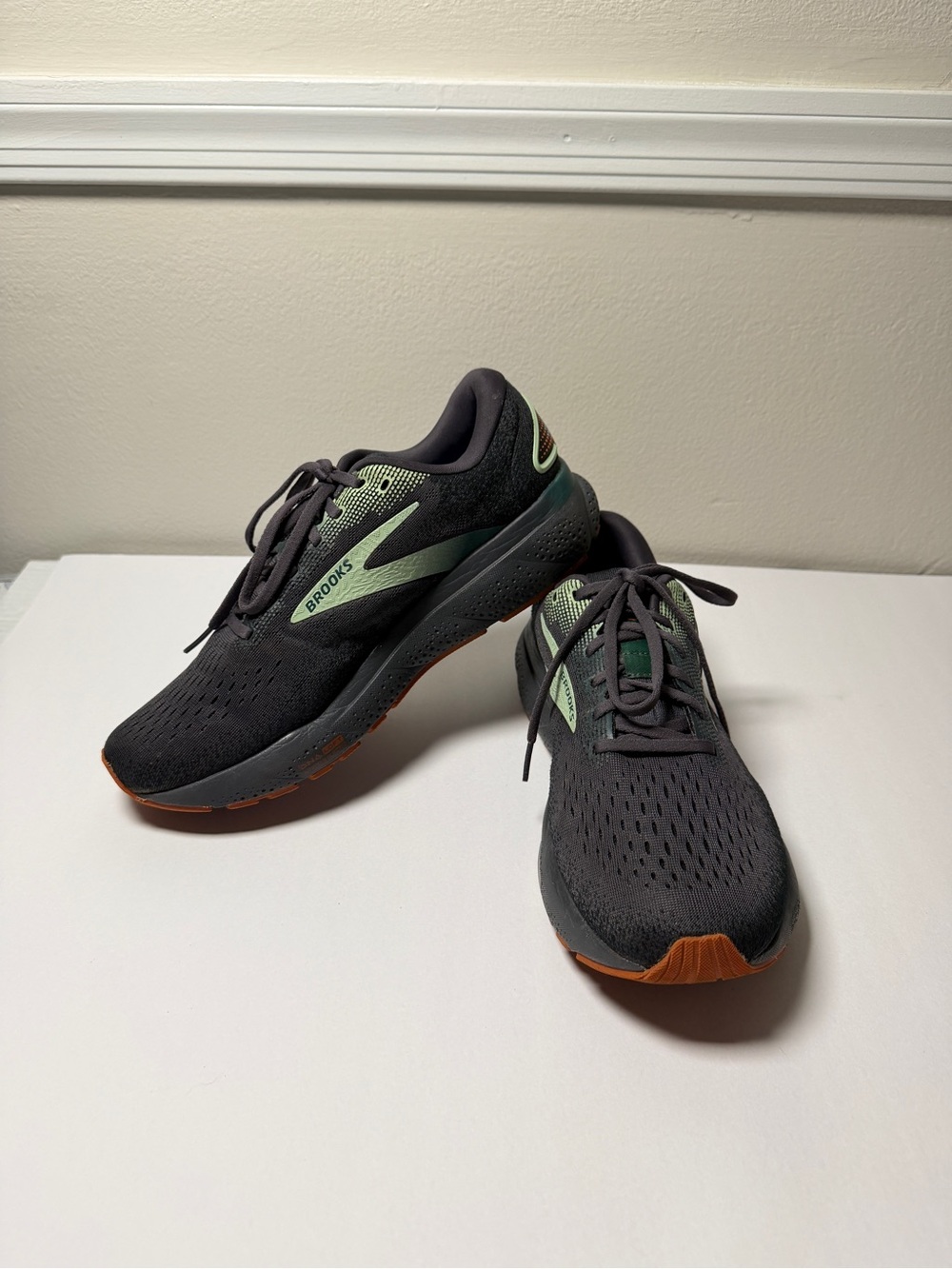 Brooks Ghost 16 Mens Running Shoes 9.5 Black Green Orange Sneakers 1104181D038